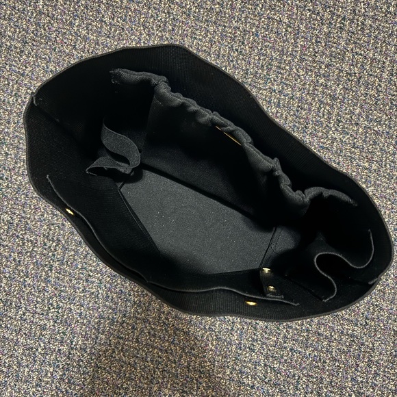 Cuyana Tall Tote Insert - Picture 5 of 5